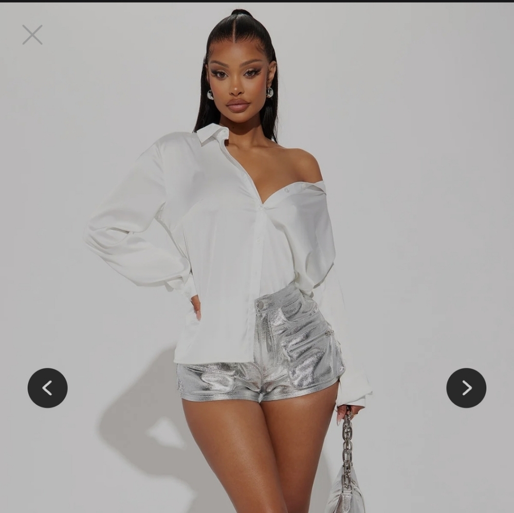 Fashion Nova Smooth Talkin Button Down Top - Picture 4 of 5